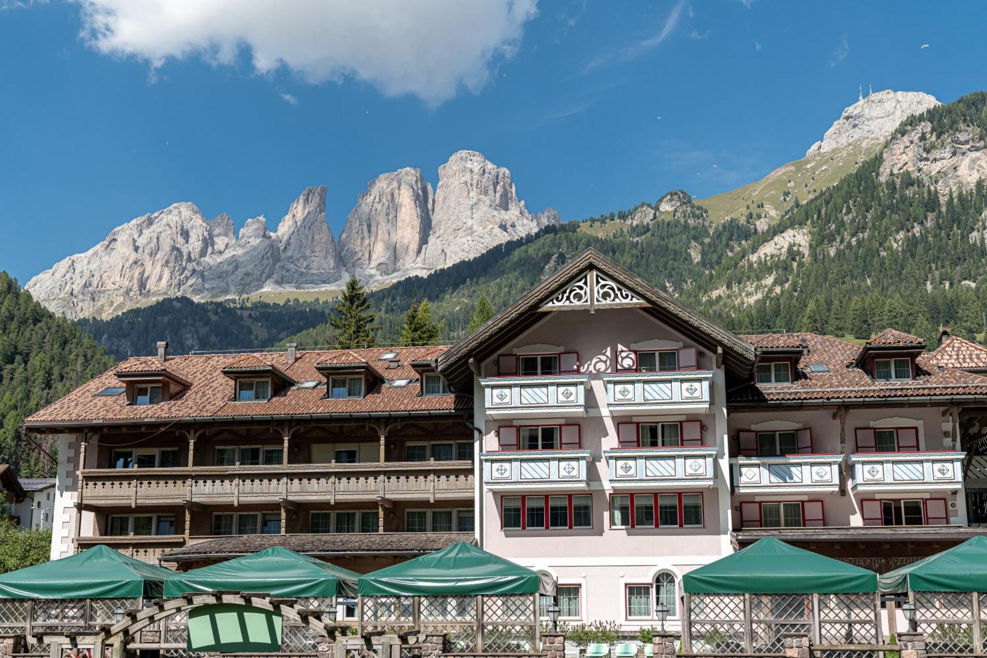 Hotel Diamant Park Campitello di Fassa Luaran gambar